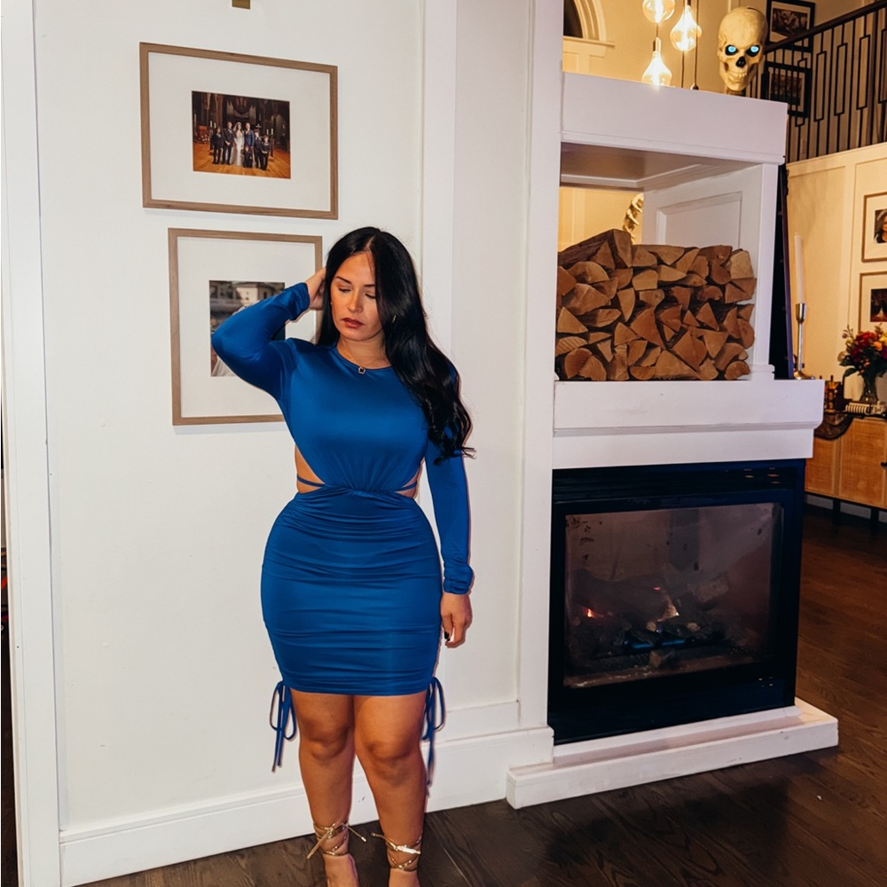 Elegant Blue Long Sleeve Dress